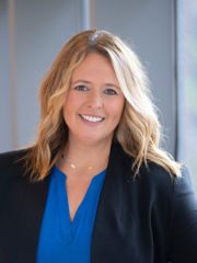 Alison Fleischmann Headshot