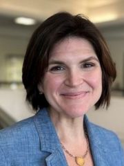 Dr. Kelly Thayer Headshot